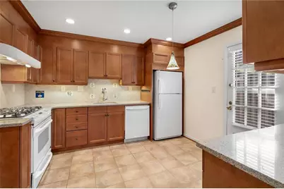 6 Scotland Place NW, Atlanta, GA 30318 - Photo 8