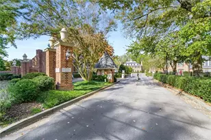 6 Scotland Pl NW, Atlanta, GA 30318 - Photo 2