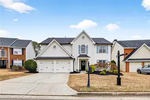 11065 Crabapple Lake Dr, Roswell, GA 30076 - Photo 4