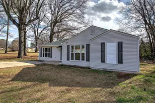 30 Grove Cir, Cartersville, GA 30120 - Photo 2