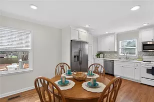 190 Chestnut Street NE, Fairburn, GA 30213 - Photo 14