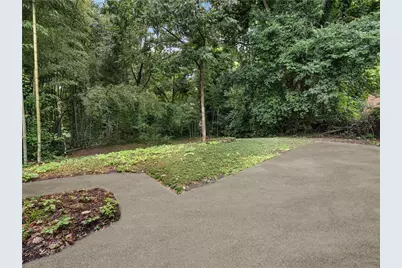 1685 Dunwoody Place NE, Atlanta, GA 30324 - Photo 24