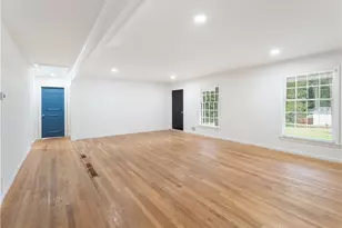 1685 Dunwoody Pl NE, Atlanta, GA 30324 - Photo 14