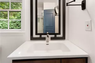 1685 Dunwoody Pl NE, Atlanta, GA 30324 - Photo 28