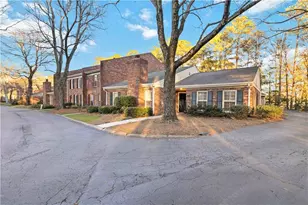 262 The South Chace, Atlanta, GA 30328 - Photo 2