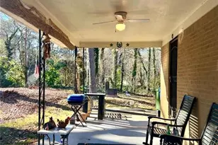 202 Oakcliff Ct NW, Atlanta, GA 30331 - Photo 2