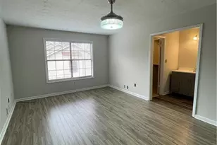 3325 Estate Lake Dr, Fairburn, GA 30213 - Photo 10