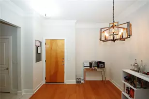 799 Hammond Dr, Atlanta, GA 30328 - Photo 2