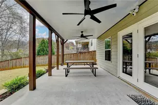 5525 Mirror Lake Dr, Cumming, GA 30028 - Photo 52