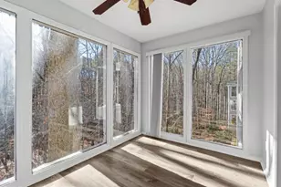 1207 Vicksburg Pl, Sandy Springs, GA 30350 - Photo 12