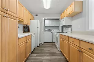 1207 Vicksburg Pl, Sandy Springs, GA 30350 - Photo 20