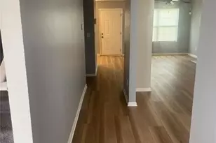 5842 Wellborn Oaks Ct, Lithonia, GA 30058 - Photo 2