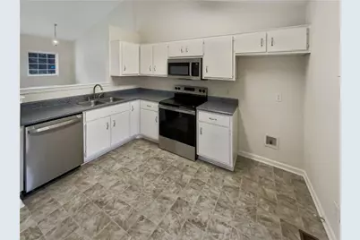 6739 Spring Head Drive, Flowery Branch, GA 30542 - Photo 2