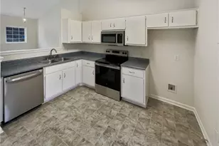 6739 Spring Head Dr, Flowery Branch, GA 30542 - Photo 2