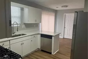 7000 Valley Forge Dr, Flowery Branch, GA 30542 - Photo 10