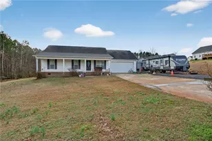 143 Mulberry Ln, Chatsworth, GA 30705 - Photo 2