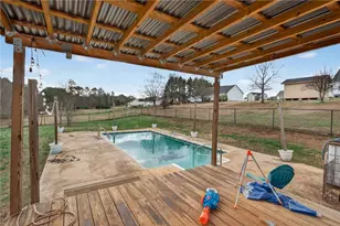 143 Mulberry Ln, Chatsworth, GA 30705 - Photo 4