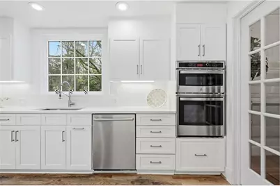 4065 Peachtree Dunwoody Road, Atlanta, GA 30342 - Photo 12