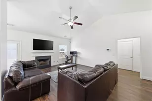 606 Cole Creek Dr, Dallas, GA 30157 - Photo 6