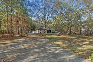 175 Ewing Dr, Social Circle, GA 30025 - Photo 4