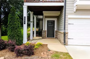 301 Hayden Cir, Woodstock, GA 30189 - Photo 2