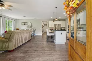 120 E Killian St, Canton, GA 30114 - Photo 10