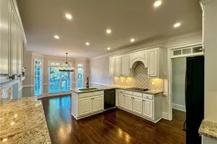 2660 Coachmans Cir, Alpharetta, GA 30022 - Photo 10