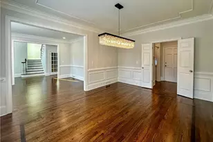 2660 Coachmans Cir, Alpharetta, GA 30022 - Photo 4