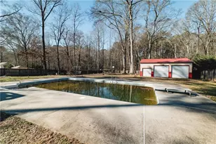 145 Beau Brook Ln, Sharpsburg, GA 30277 - Photo 16