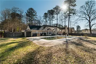 145 Beau Brook Ln, Sharpsburg, GA 30277 - Photo 10