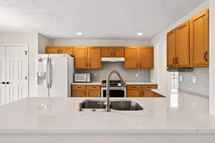 304 Meadows Ln, Canton, GA 30114 - Photo 10