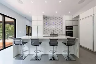 4036 Statewood Rd NE, Atlanta, GA 30342 - Photo 10