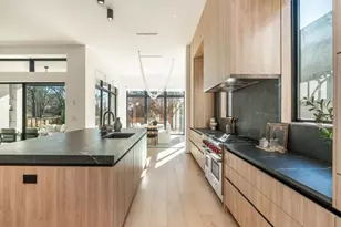 1127 Wimberly Rd, Atlanta, GA 30319 - Photo 14