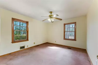 129 E Mimosa Drive, Jonesboro, GA 30236 - Photo 16