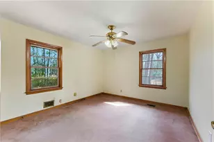 129 E Mimosa Dr, Jonesboro, GA 30236 - Photo 16