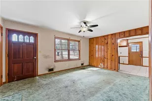 129 E Mimosa Dr, Jonesboro, GA 30236 - Photo 4