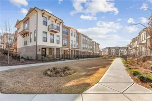 419 Olmstead Wy, Alpharetta, GA 30022 - Photo 2