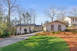 3526 Edgewood Cir, Gainesville, GA 30506 - Photo 2