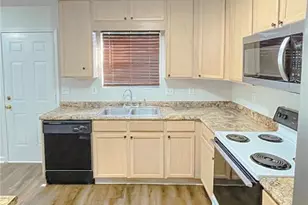 5619 Regency Forest Ct, Stonecrest, GA 30038 - Photo 4