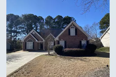 2935 Meadow Gate Way, Loganville, GA 30052 - Photo 1