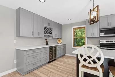 2731 Brackenwood Drive, Snellville, GA 30039 - Photo 12