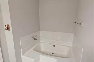 629 Woodsong Ln, Stone Mountain, GA 30087 - Photo 18