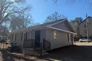 5715 Harding Dr, Mableton, GA 30126 - Photo 2