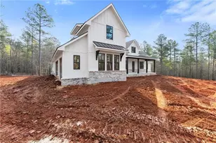 305 Harmony Gates Dr, Commerce, GA 30530 - Photo 2