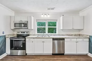 155 Horton St, Winder, GA 30680 - Photo 8