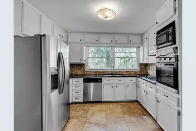 4272 Melbourne Court, Tucker, GA 30084 - Photo 12