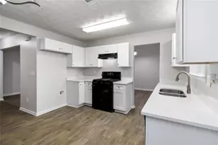 4835 Haymarket Trail, Decatur, GA 30035 - Photo 12