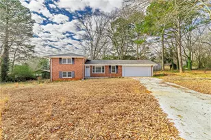 239 Andrea Cir NW, Lilburn, GA 30047 - Photo 2