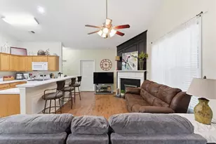 1078 Camry Cir, Dallas, GA 30157 - Photo 4