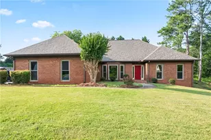 300 Saddle Creek Ln, Roswell, GA 30076 - Photo 4